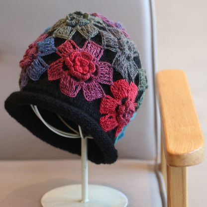 🎀Gradient Colored Flower Handmade Knitted Pile Hat